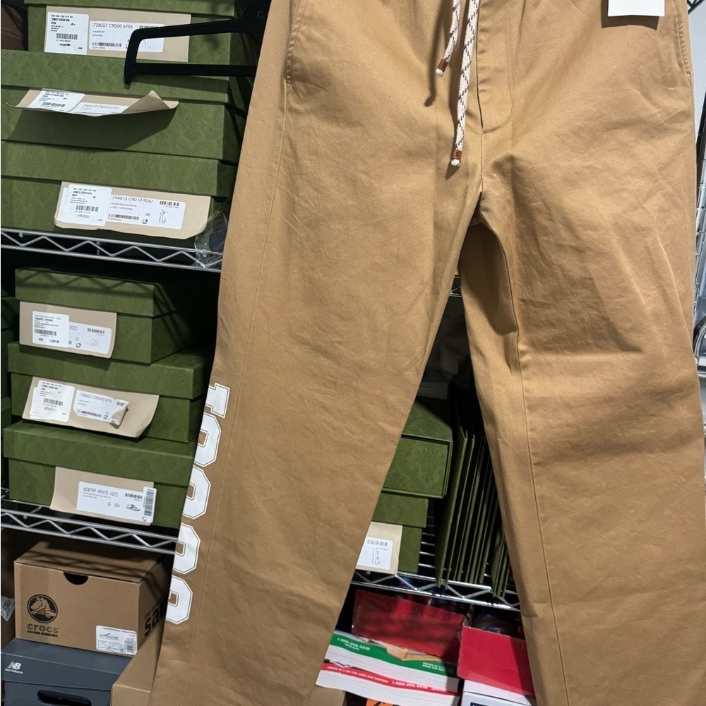 Gucci Tan Joggers with White Logo - Picture 4 of 10